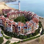 아파트 Uchvatny Vyhled Na *