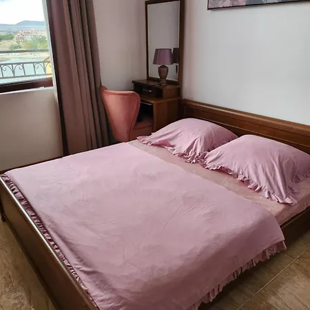 Uchvatny Vyhled Na アパート *