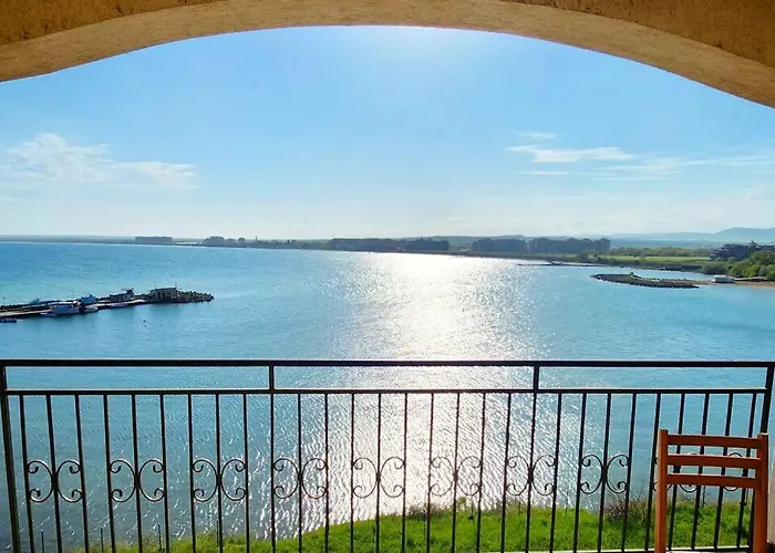 Uchvatny Vyhled Na Апартамент *