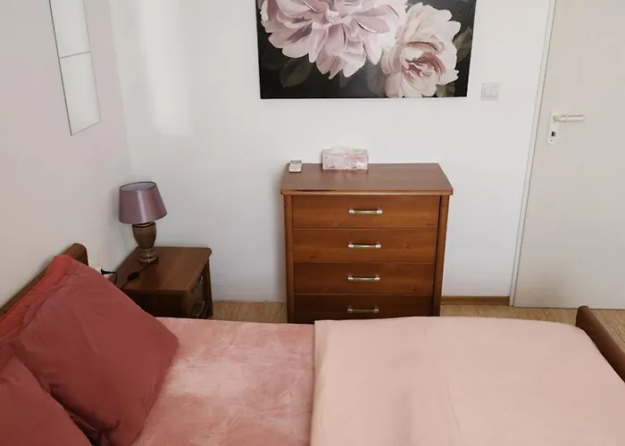 Uchvatny Vyhled Na Апартамент