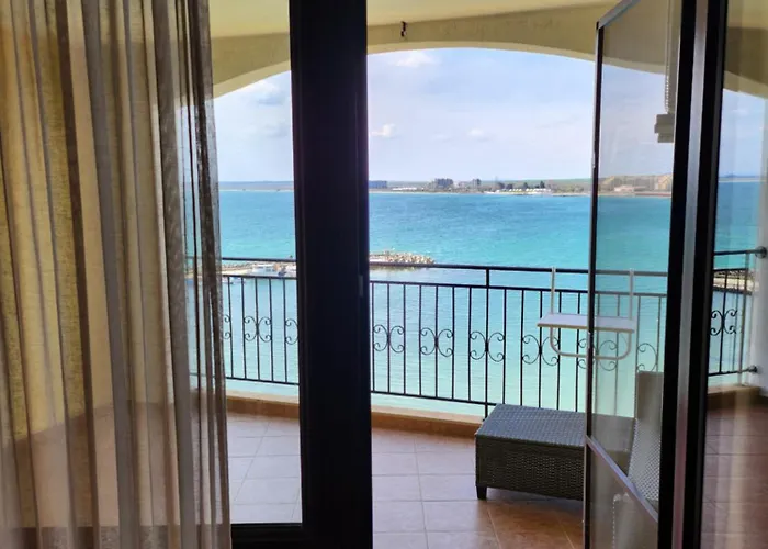 Апартамент Uchvatny Vyhled Na Ахелой